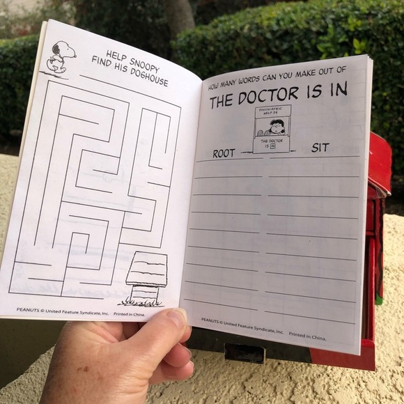 Peanuts Doghouse Art Set! - Picture 11 of 14